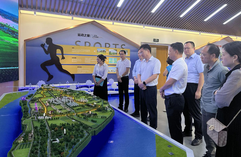 省社科联组织开展《中国式现代化江苏新实践研究丛书》课题调研
