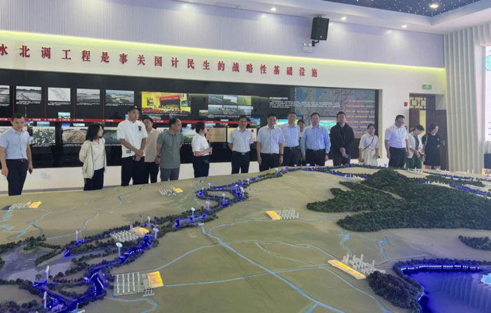 省社科联组织开展《中国式现代化江苏新实践研究丛书》课题调研