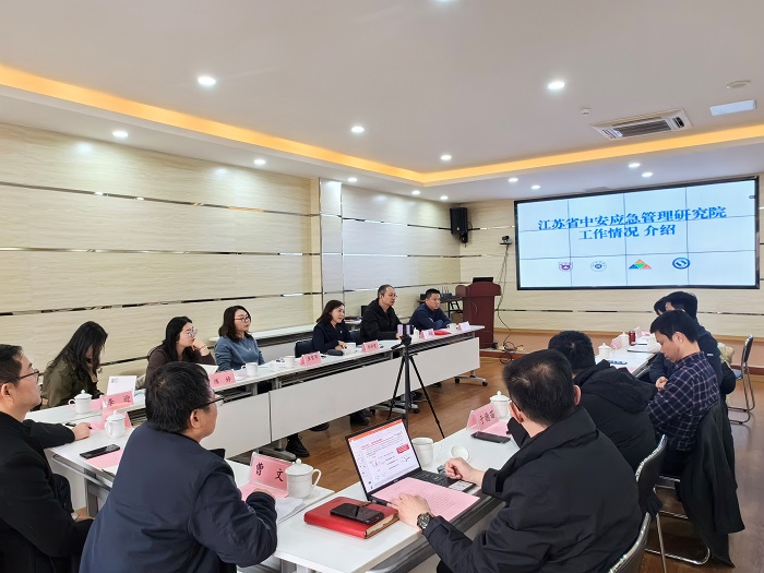 省社科联对社会组织开展集中调研
